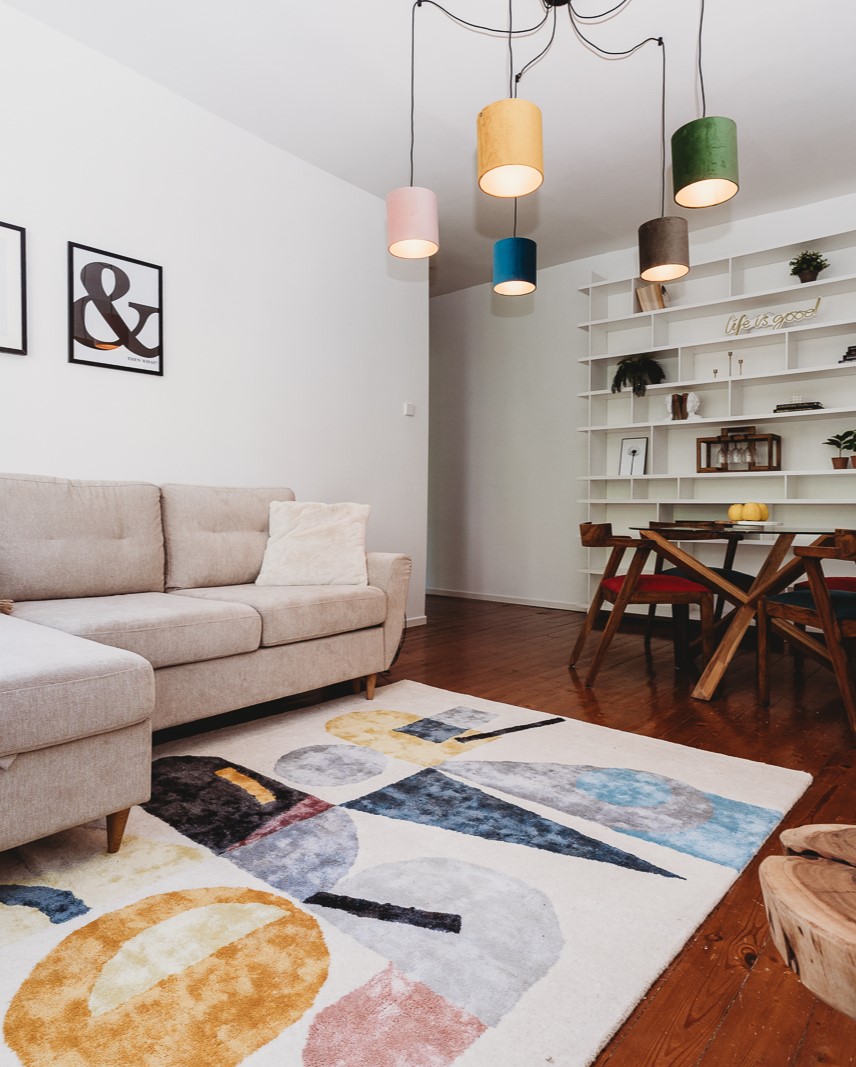 14 apt with character