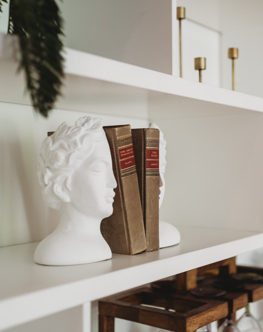 15 apt with character