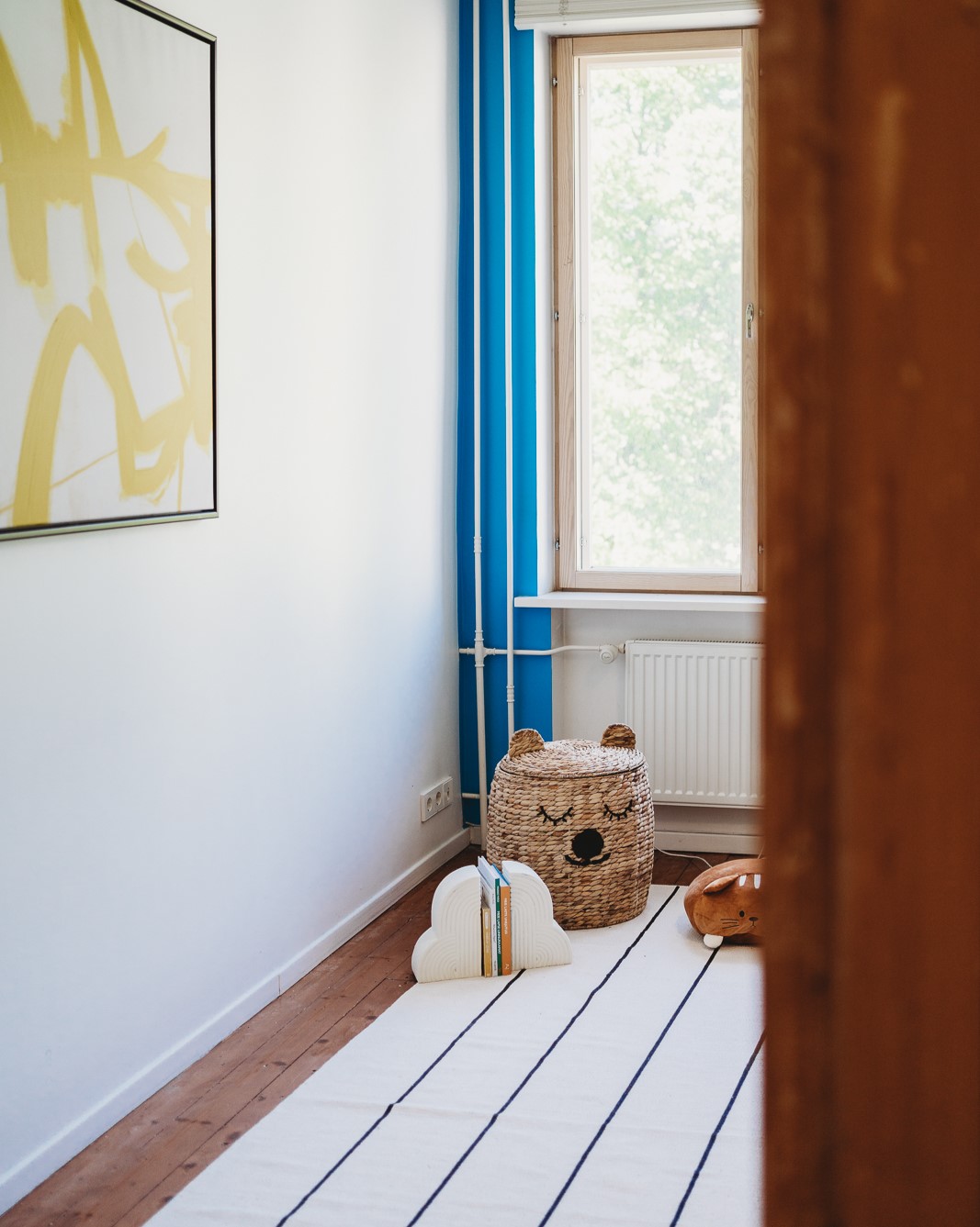 7 apt with character